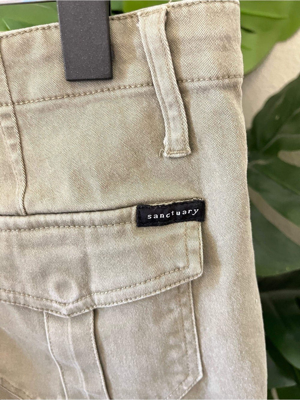 ✨ Sanctuary Olive Utility Crop Pants Size 30 - Picture 5 of 6